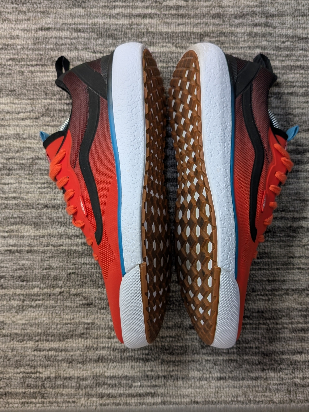 Vans UltraRange EXO MTE in the "Bright Orange" Size 10.5 Men/12 Women - Picture 4 of 9